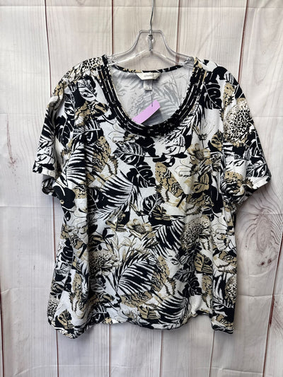 CJ Banks Women's Size 2X White & Black Floral Short Sleeve Top