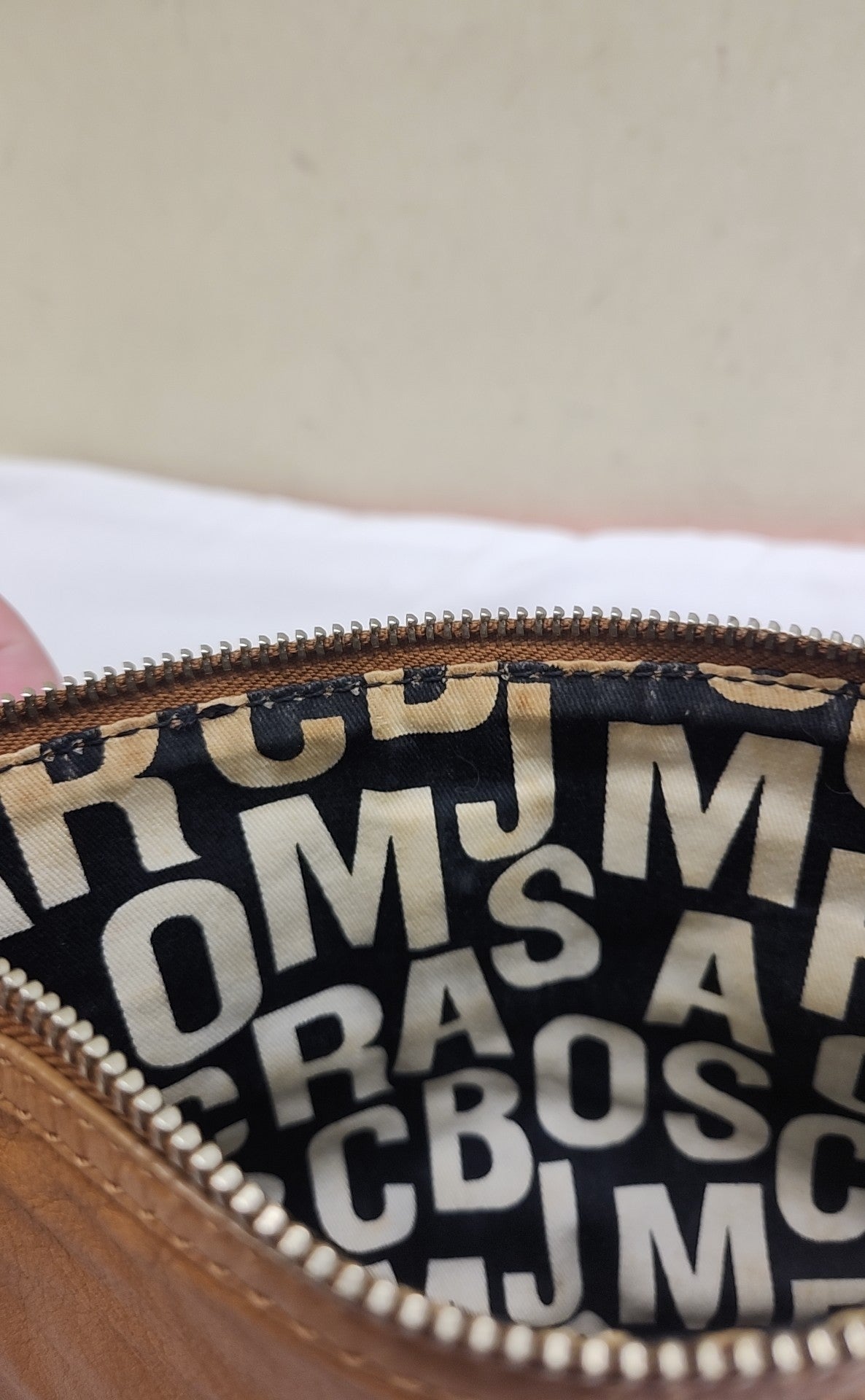Marc Jacobs Brown Leather Crossbody Purse Bag AS IS - marks inside