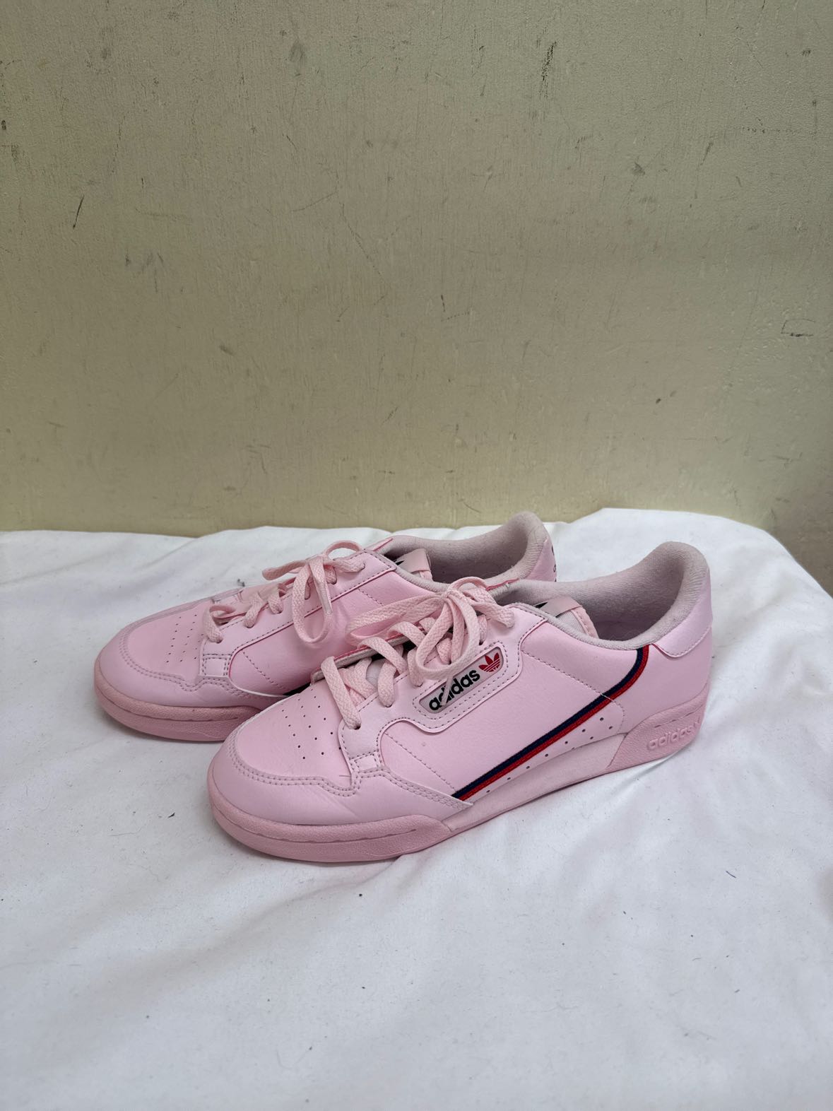 Adidas Women's Size 5-1/2 Pink Sneakers Shoes