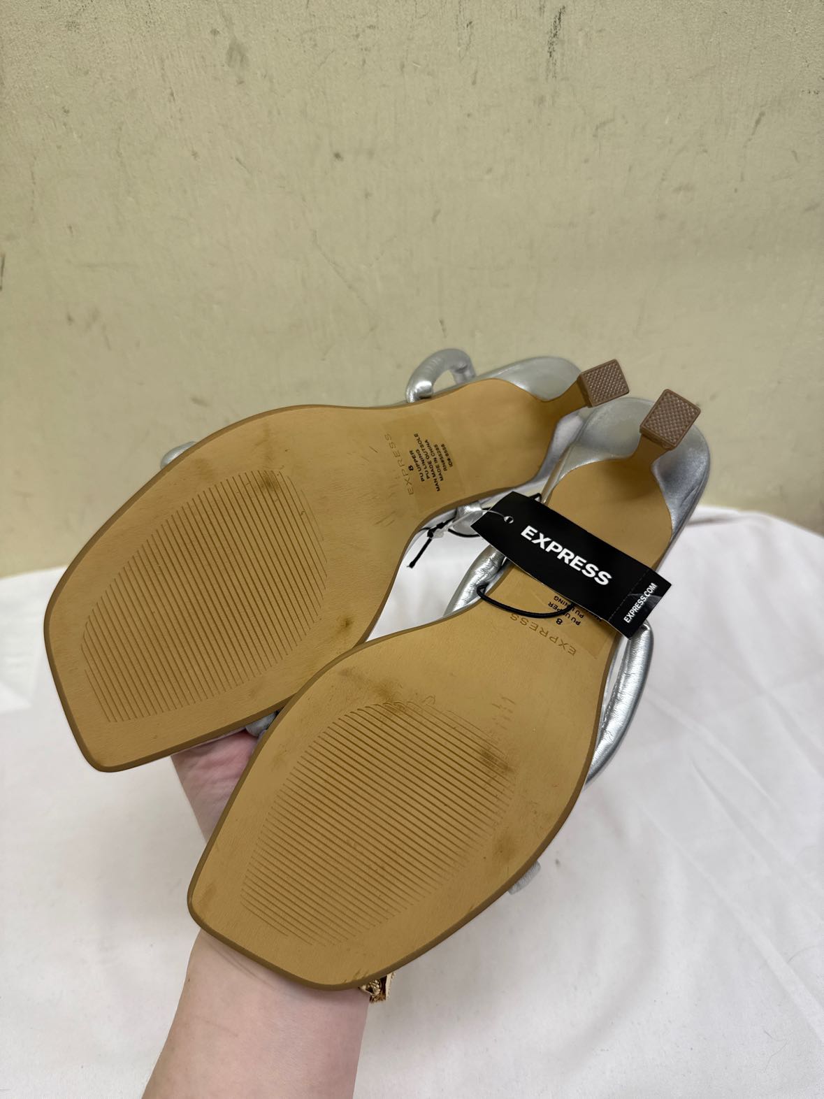 NWT Express Women's Size 8 Silver Sandals