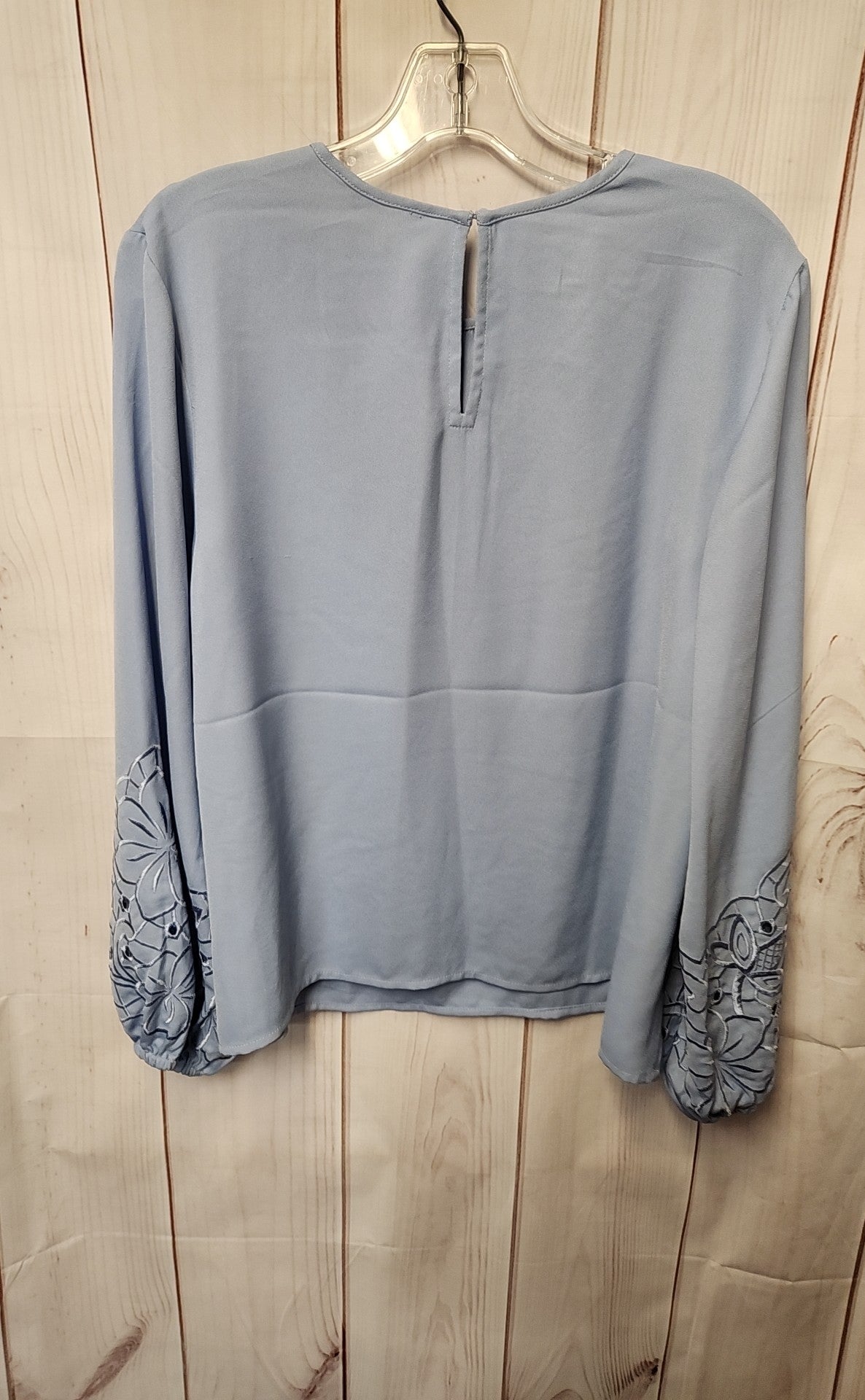 NWT Express Women's Size L Light Blue Long Sleeve Top