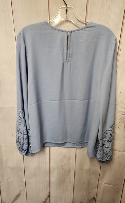 NWT Express Women's Size L Light Blue Long Sleeve Top