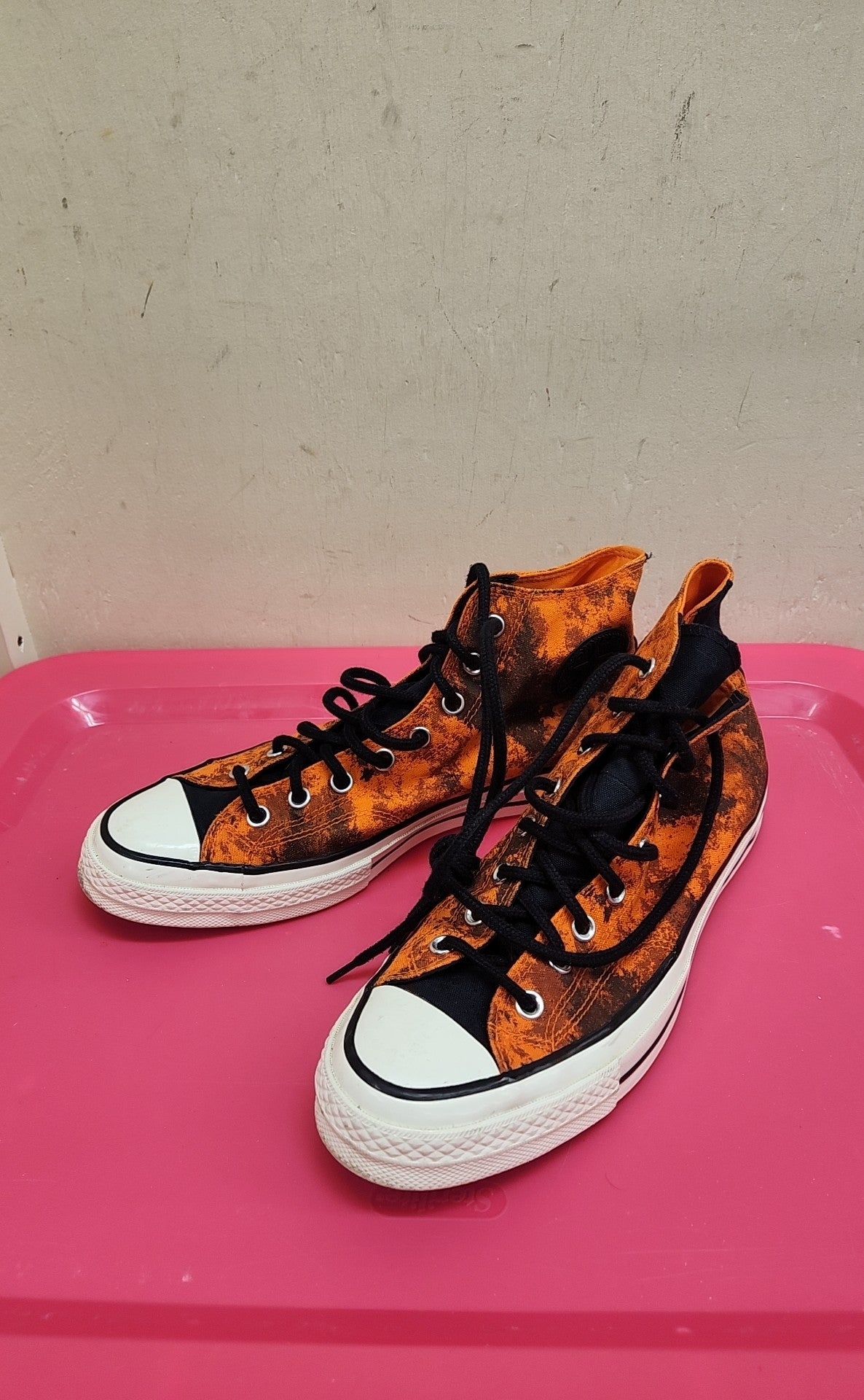 Converse Men's Size 9 Orange Sneakers
