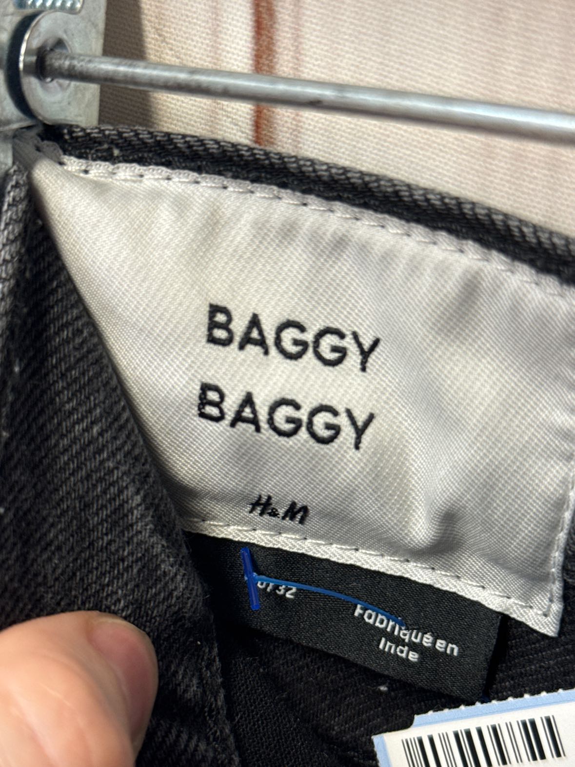 H&M Men's Size 30x32 Baggy Baggy Black Distressed Wash Jeans