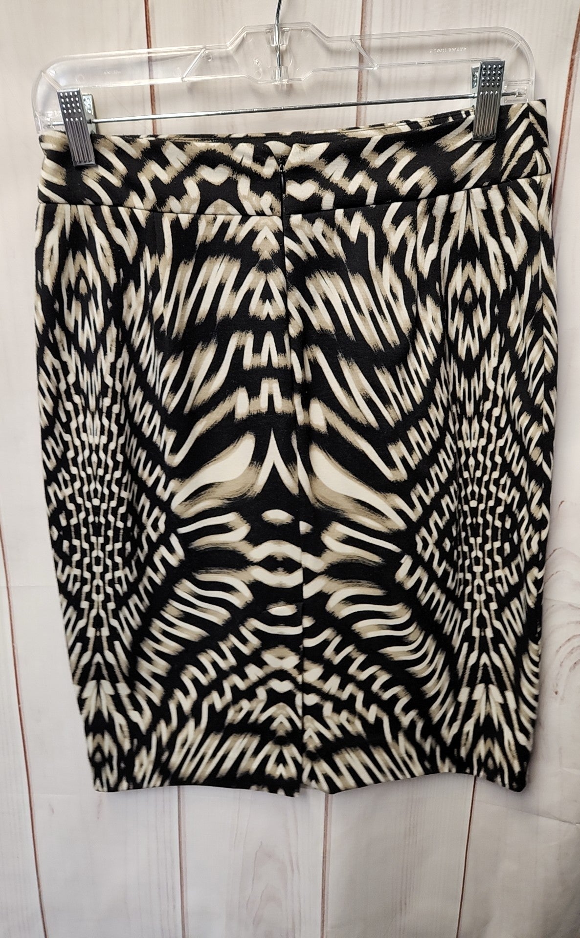 Calvin Klein Women's Size 6 Black & Beige Skirt