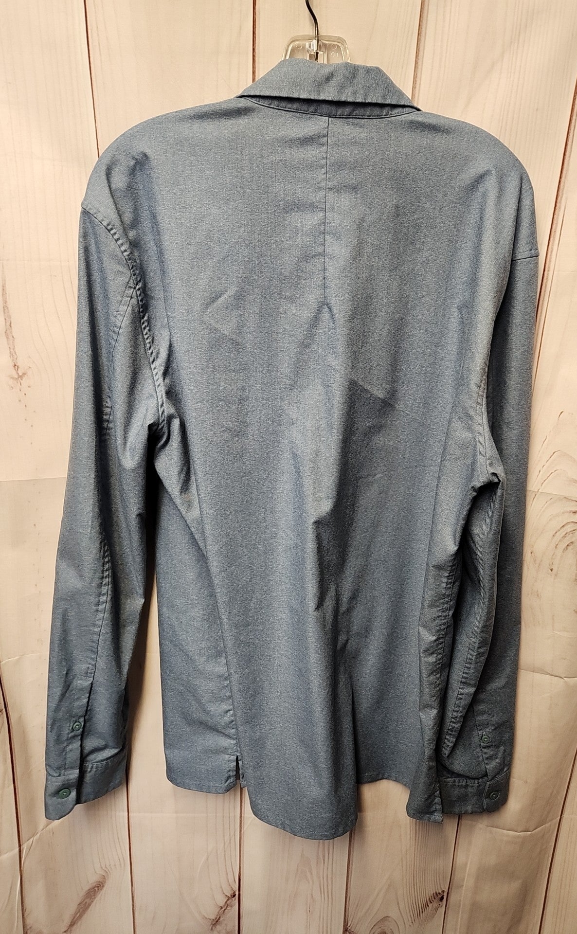 Lululemon Men's Size XL Blue Shirt