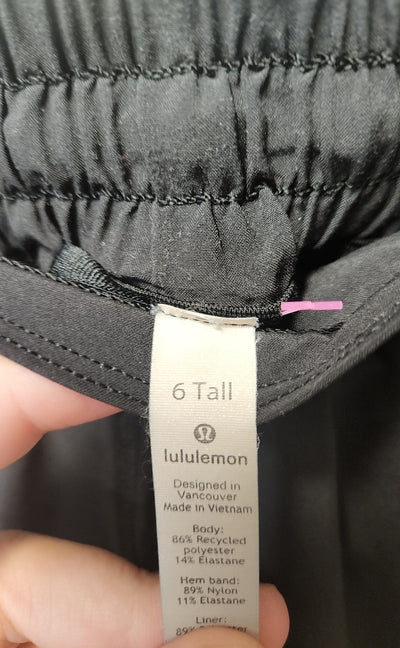 Lululemon Women's Size 6 Tall Black Active Shorts
