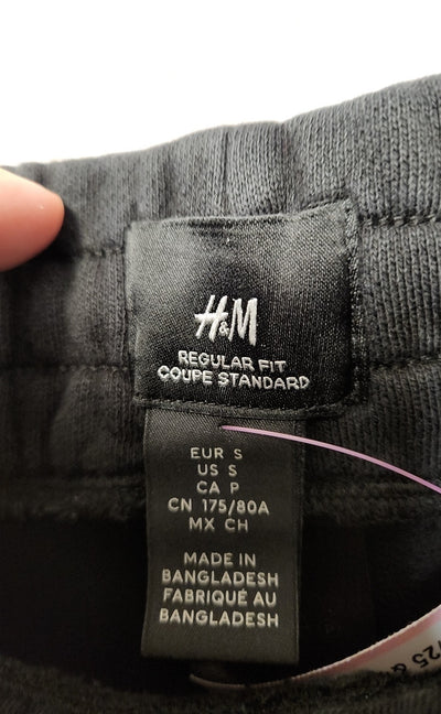 H&M Men's Size S Black Shorts