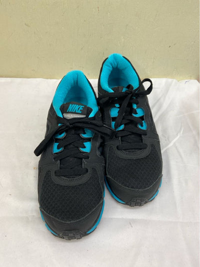 Nike Women's Size 9 Black Sneakers