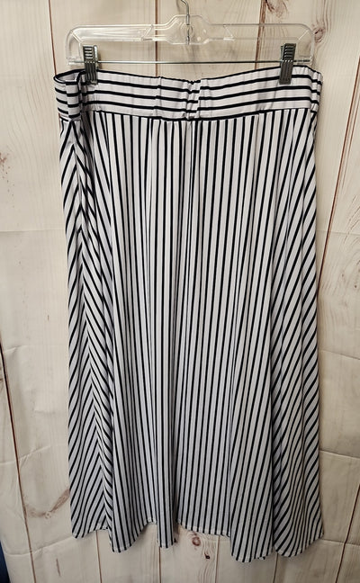 Robert Louis Women's Size XL White & Blue Skirt