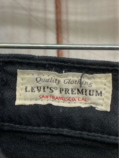 Levis Women's Size 26 (1-2) Black Jeans Wedgie Straight
