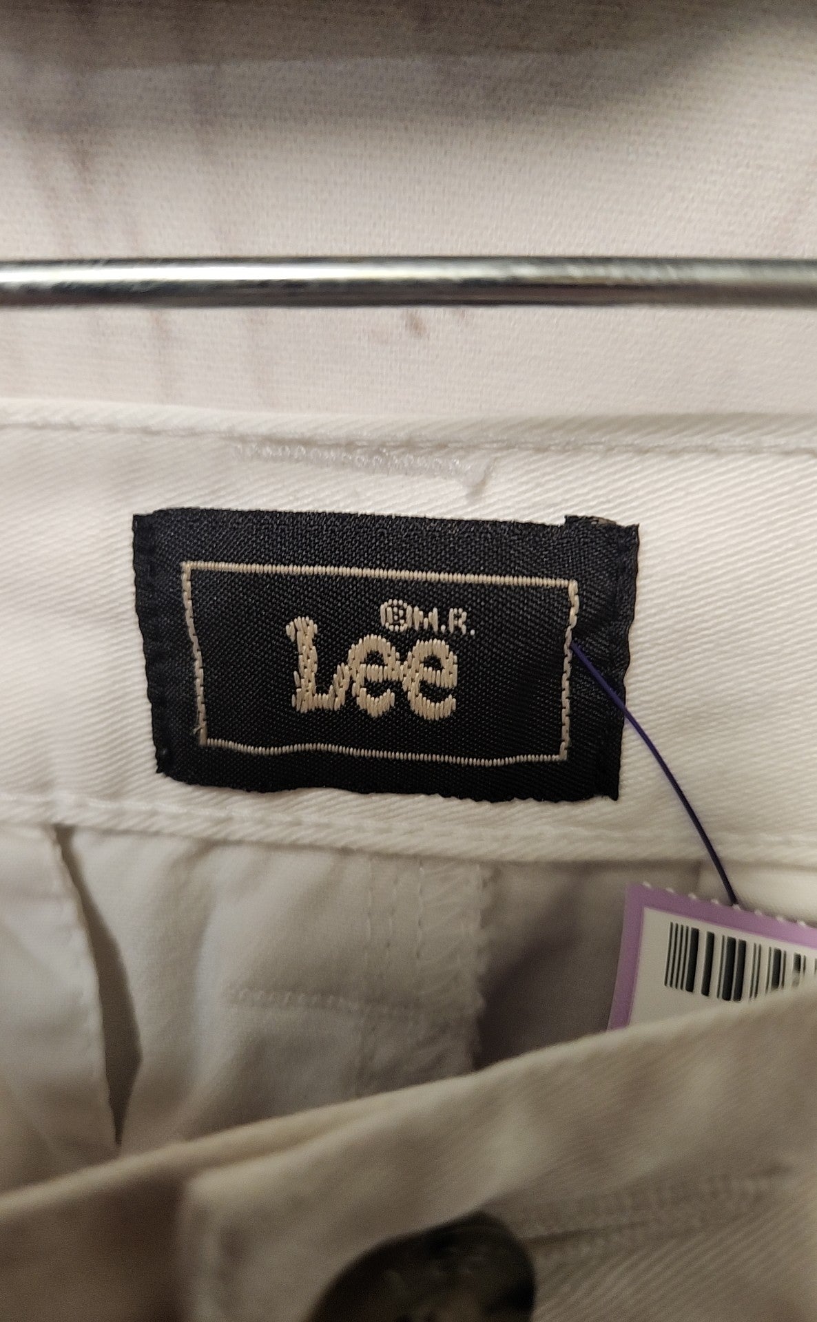 Lee Women's Size 8 White Capris