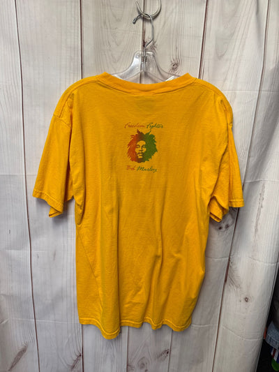 Zion Men's Size L Yellow Shirt