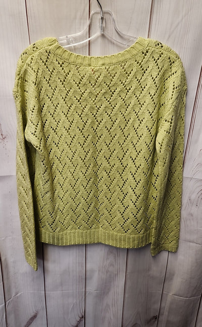 Shop the Cue Women's Size M Green Sweater