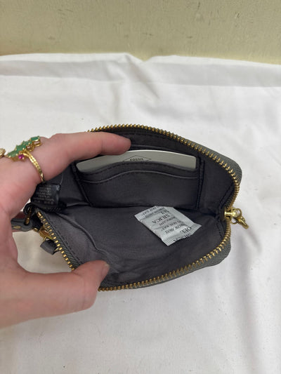 NWT Fossil Gray Leather Wristlet