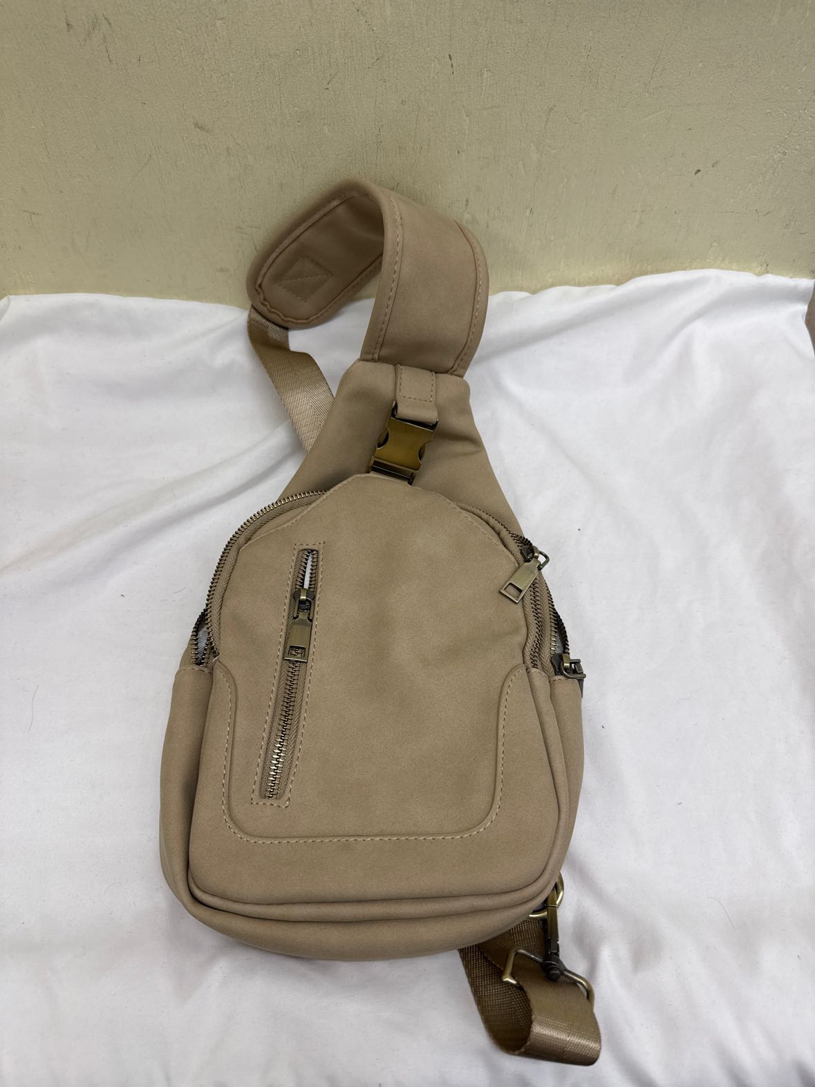 Antik Kraft Beige Crossbody Fanny Pack