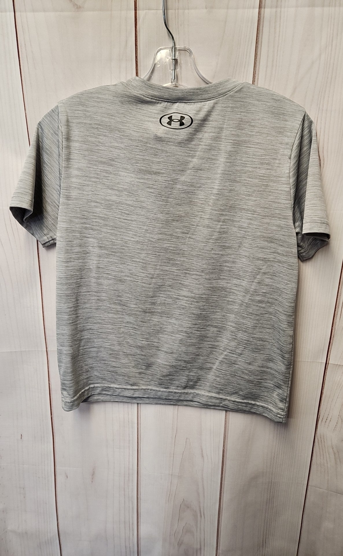 Under Armour Boy's Size 8 Gray Shirt