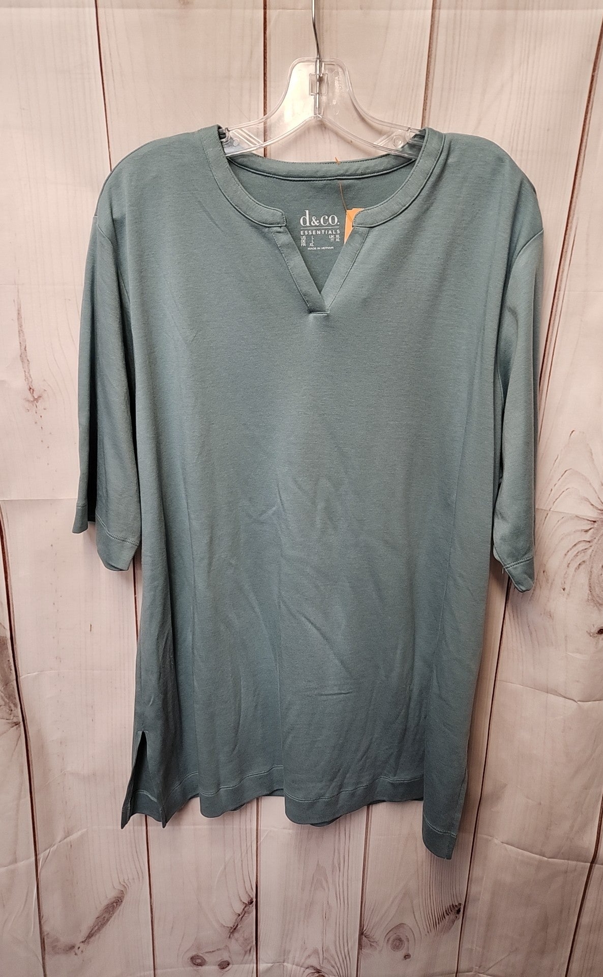 D & Co Women's Size L Green 3/4 Sleeve Top