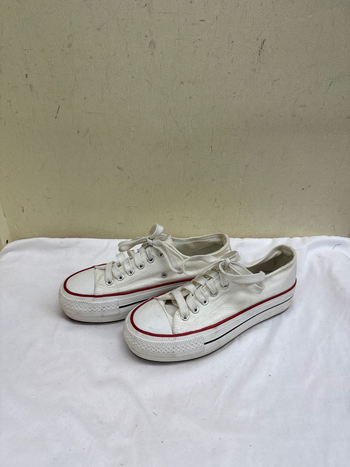 Women's Size 37 = 6-1/2 White Sneakers Shoes