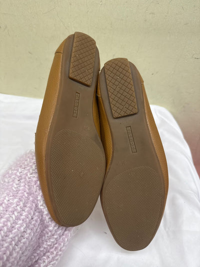 Talbots Women's Size 9-1/2 Tan Flats Shoes