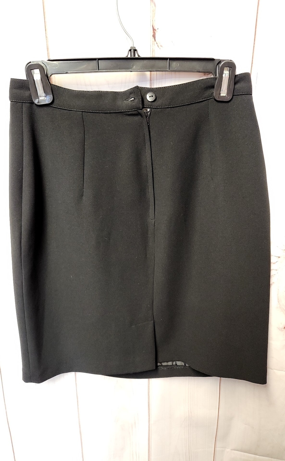 Carla Women's Size 40  12 Black Skirt
