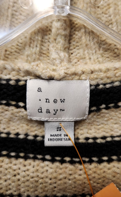 A New Day Women's Size S Beige Sweater