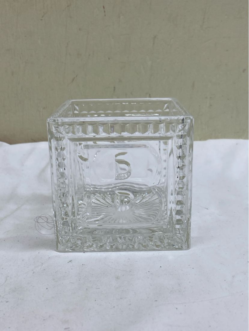 B Square Glass Dish