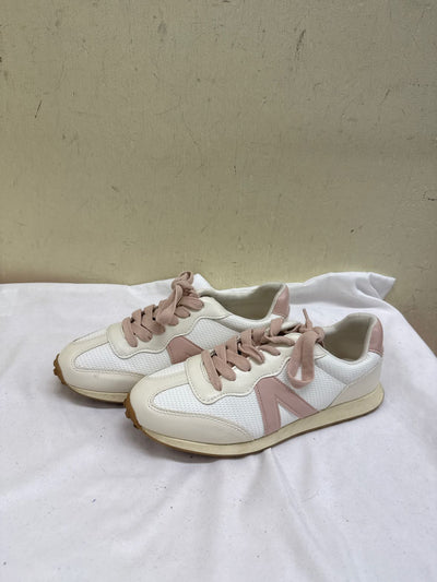 Mia Women's Size 5 White Sneakers Shoes