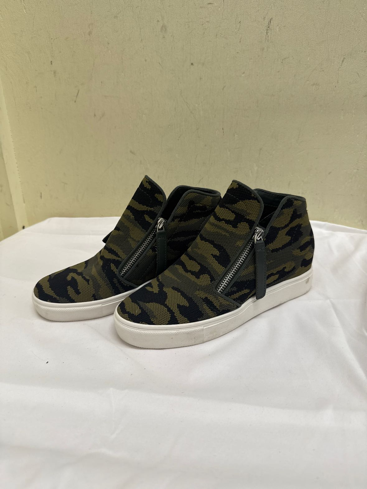Steve Madden Women's Size 7-1/2 Green Pumps