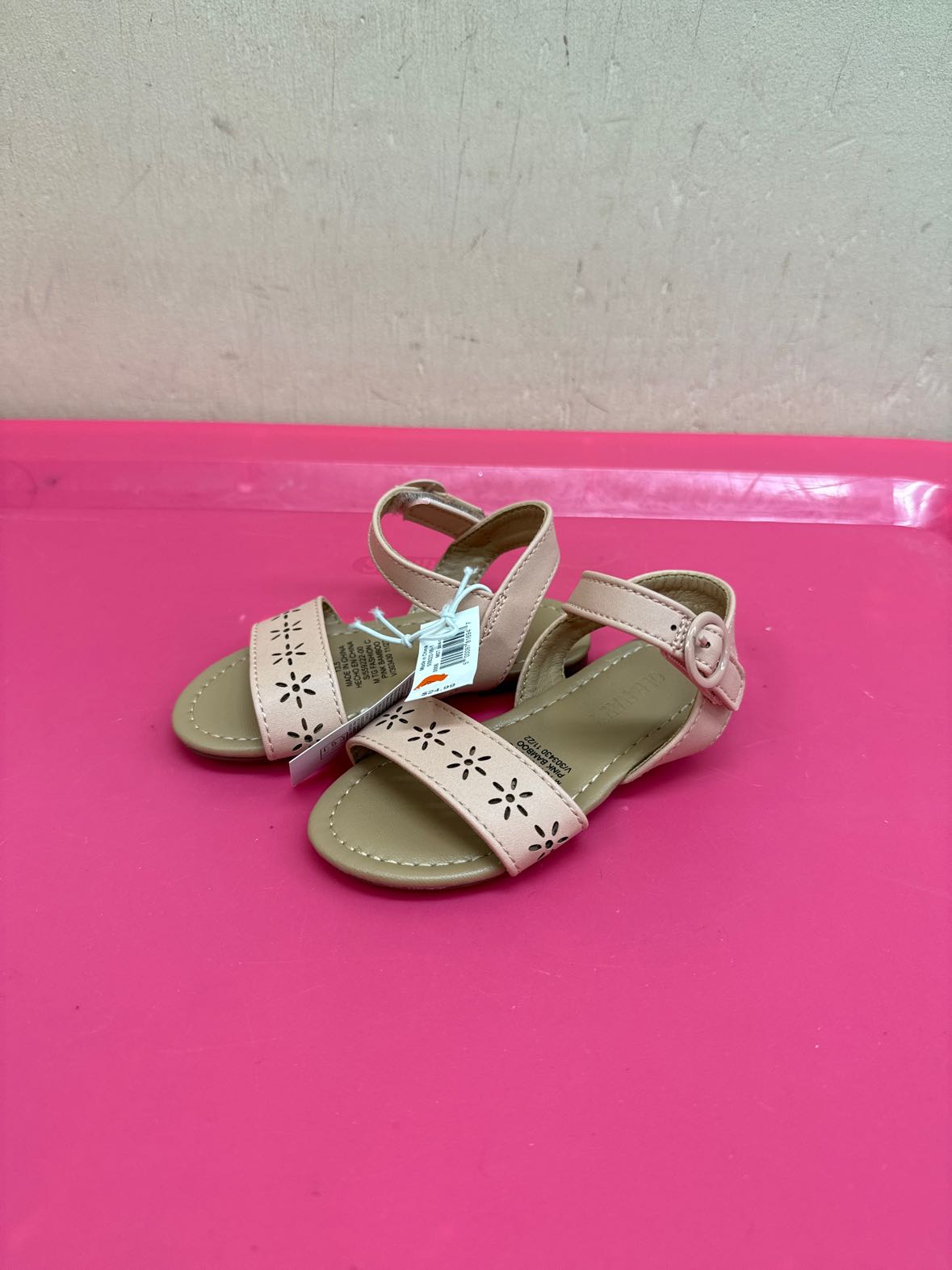 NWT Old Navy Girl's Size 6 Pink Sandals