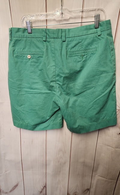 Vineyard Vines Men's Size 35 Green Shorts