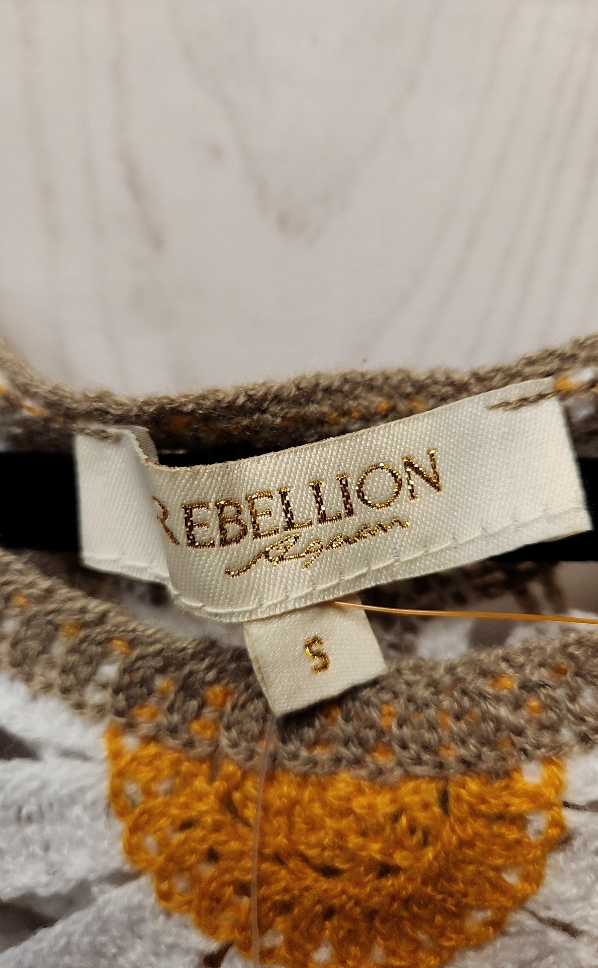 NWT Rebellion Women's Size S Brown Floral Sweater