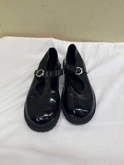 Girl's Size 3 Black Shoes