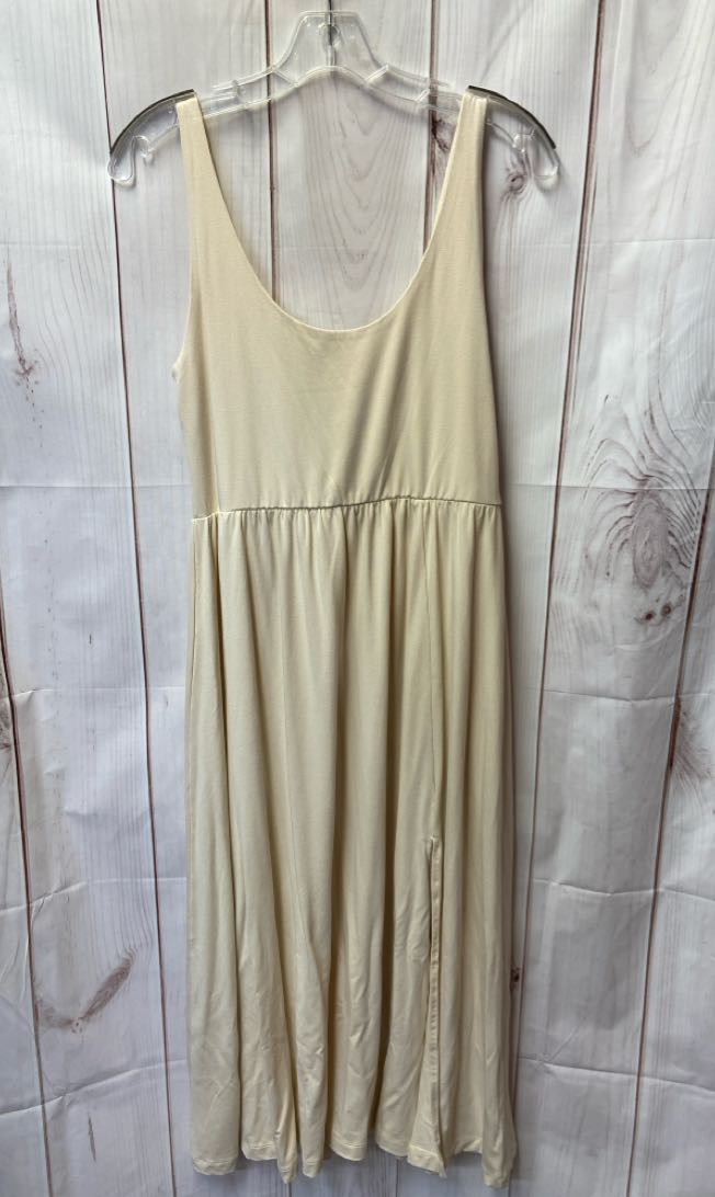 A New Day Women's Size M Beige Dress