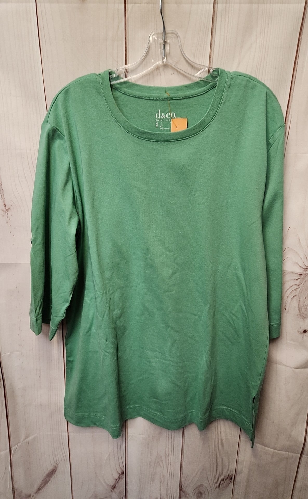 D & Co Women's Size L Green 3/4 Sleeve Top