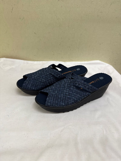 Bernie Mev Women's Size 40 = 9-1/2 Blue Sandals Shoes
