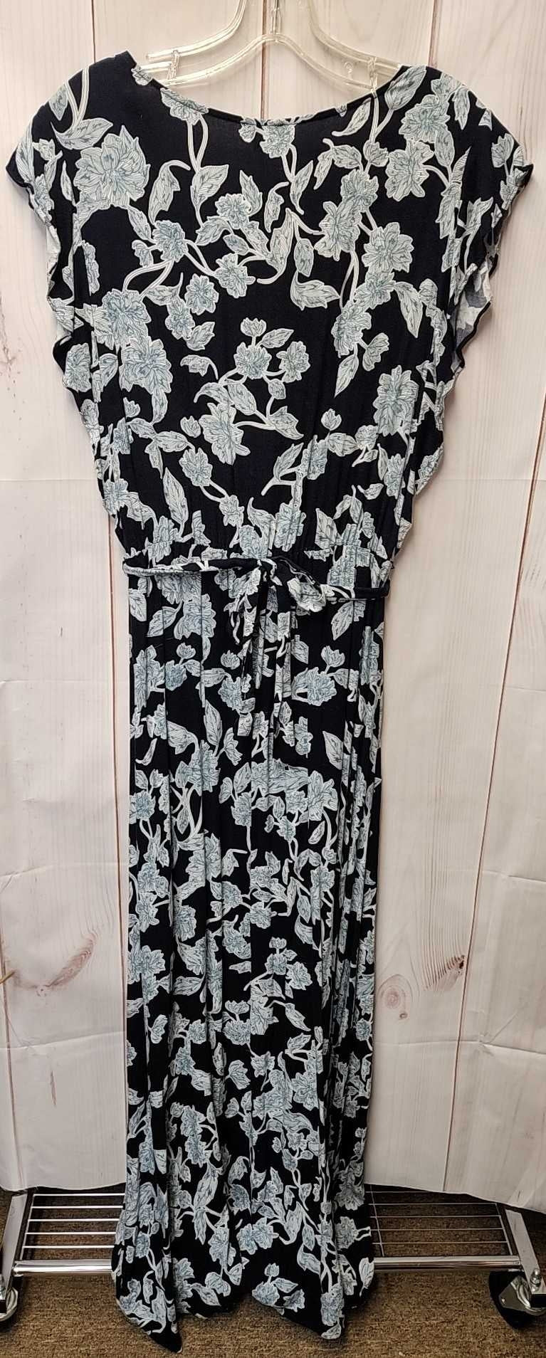Splendid Women's Size M Navy Floral Dress