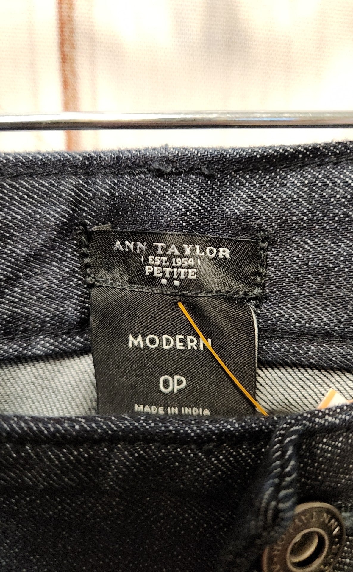 Ann Taylor Women's Size 25 (0) Petite Blue Jeans Modern