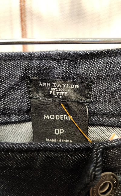 Ann Taylor Women's Size 25 (0) Petite Blue Jeans Modern