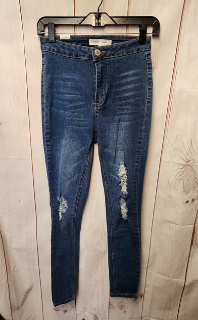 Almost Famous Women's Size 25 (0) Blue Jeans