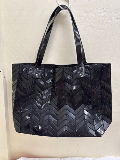 P luca Black Tote Bag