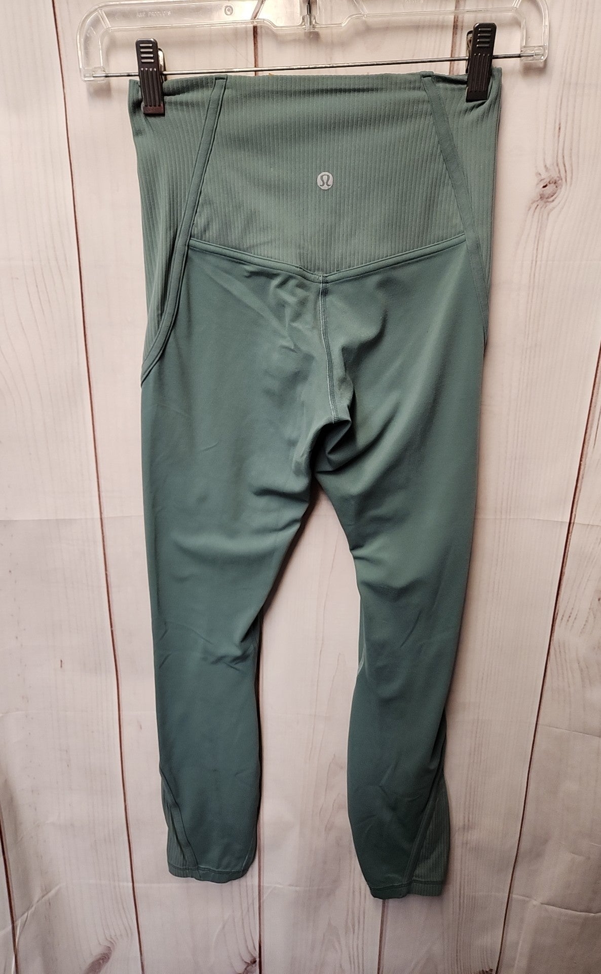 Lululemon Women's Size 2 Green Leggings