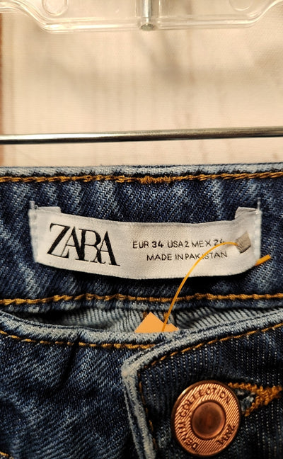 Zara Women's Size 26 (1-2) Blue Jeans