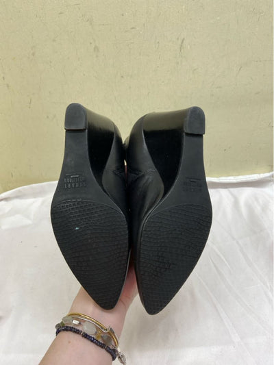 Stuart Weitzman Women's Size 6 Black Boots Shoes