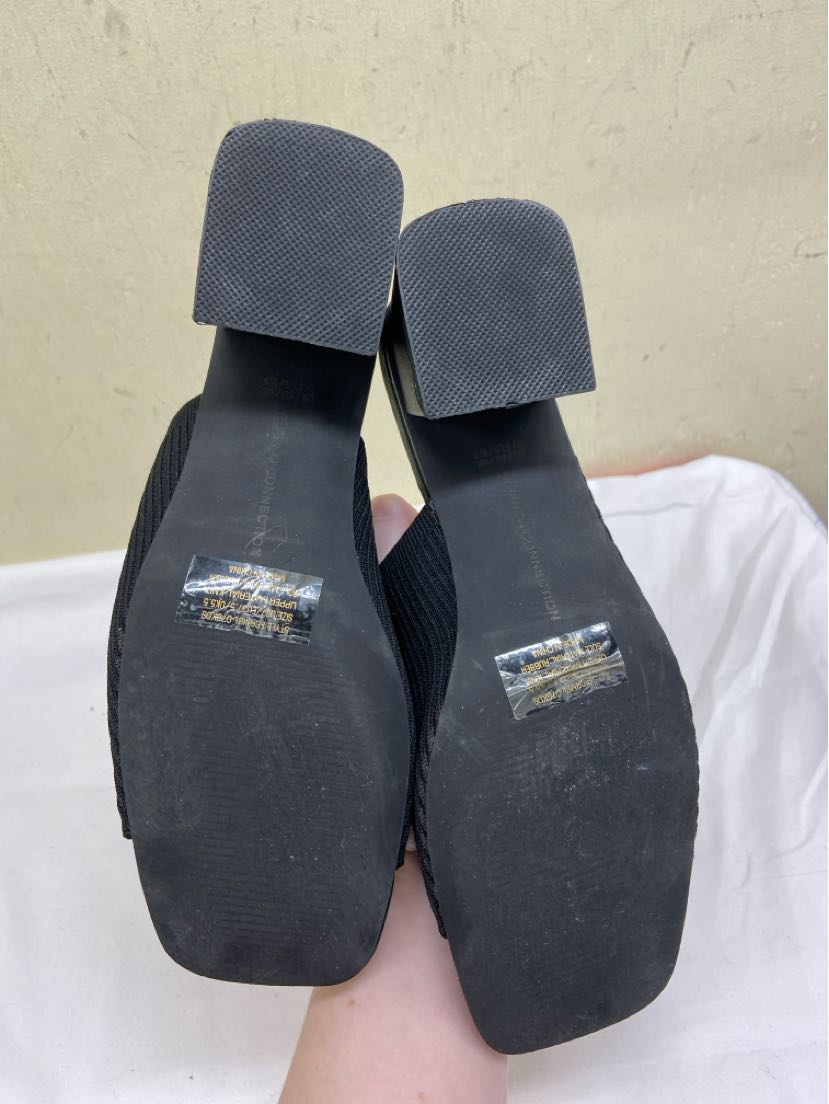 French Connection Women's Size 7-1/2 Black Sandals