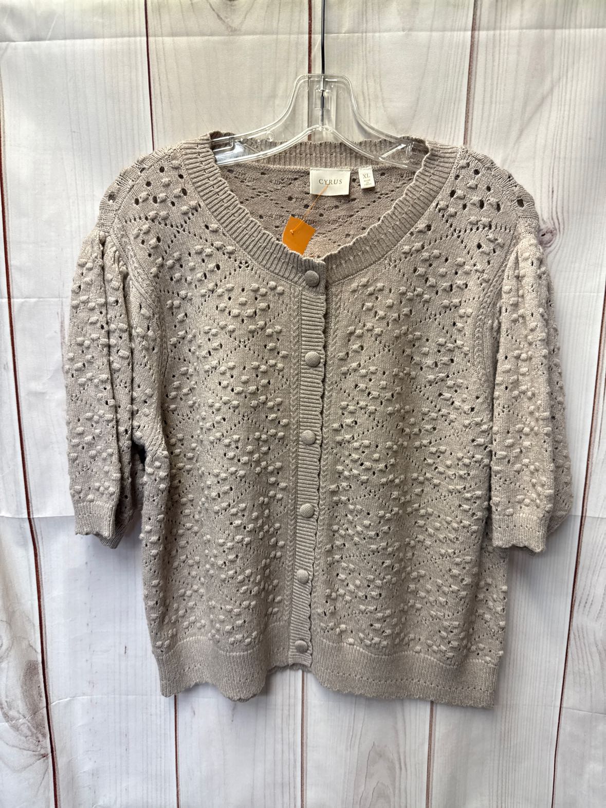 Cyrus Women's Size XL Tan Cardigan