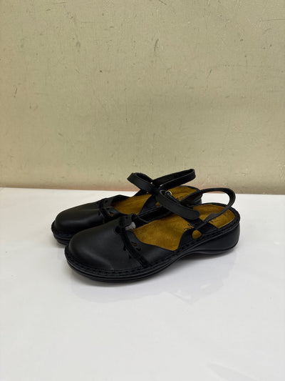 Naot Women's Size 38 = 7-1/2 Black Flats