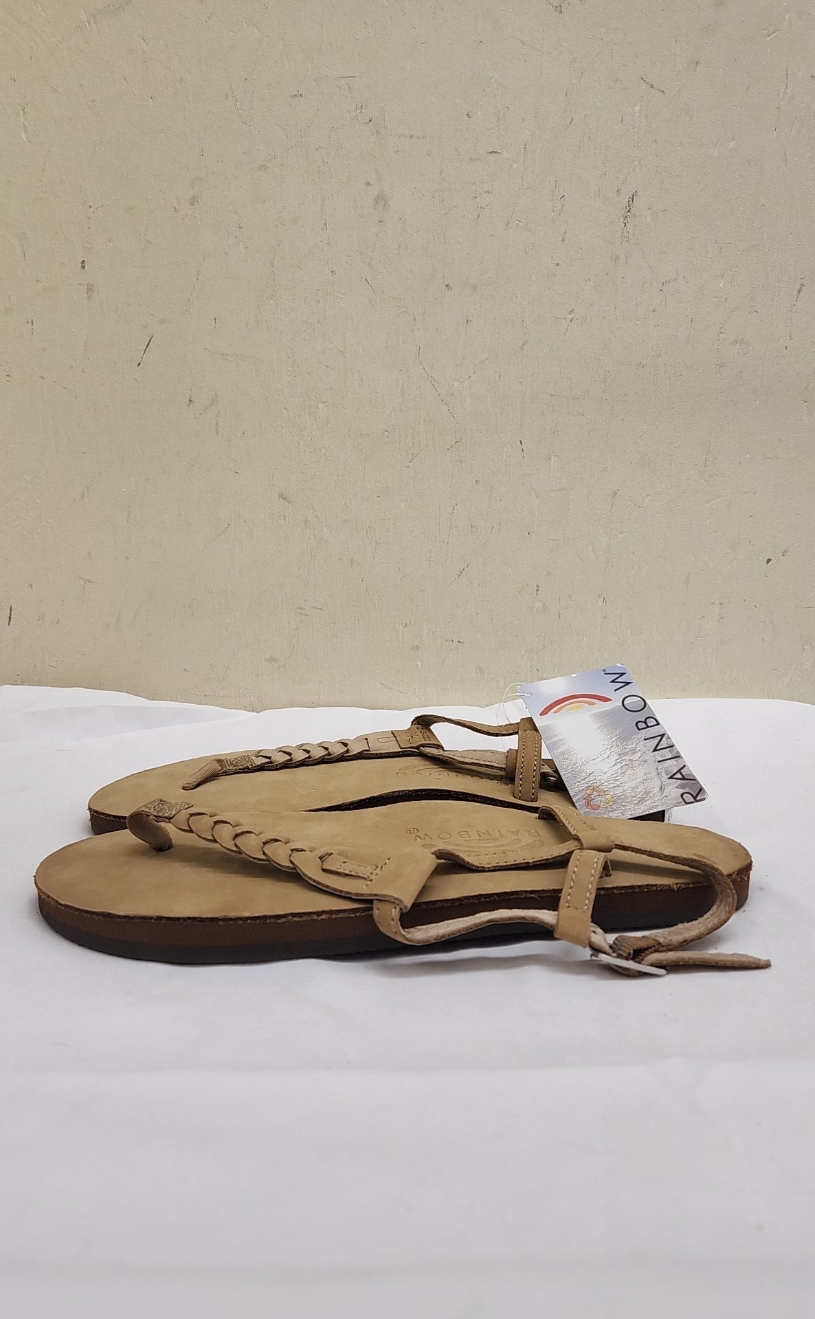 NWT Rainbow Women's Size XL Tan Sandals Shoes