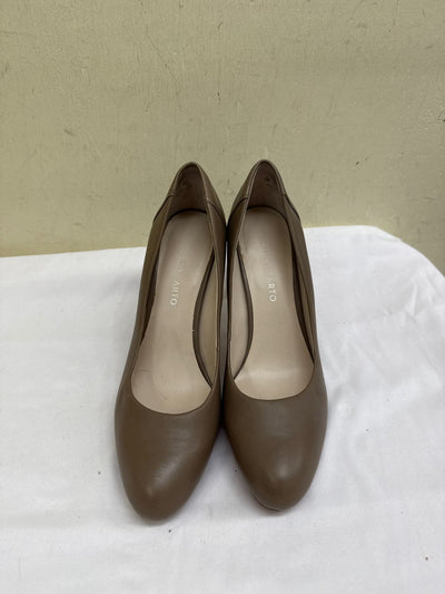 Franco Sarto Women's Size 7-1/2 Taupe Pumps