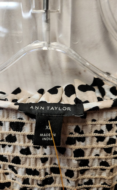 Ann Taylor Women's Size XL Beige Long Sleeve Top